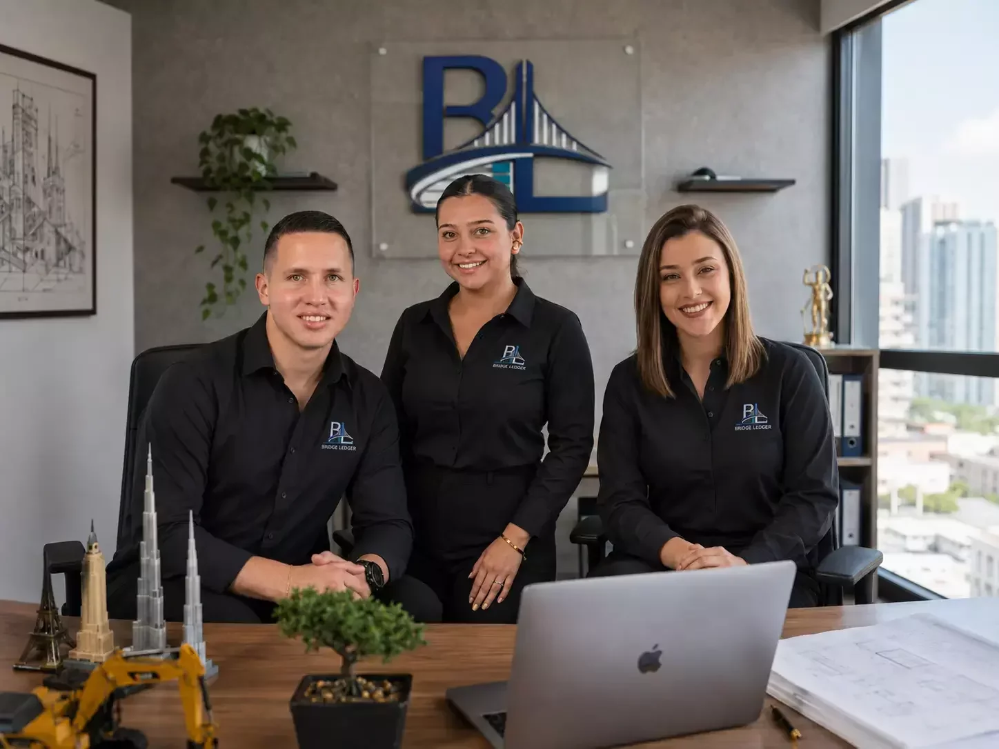 BridgeLedger Solutions bilingual team coordinating remote bookkeeping services